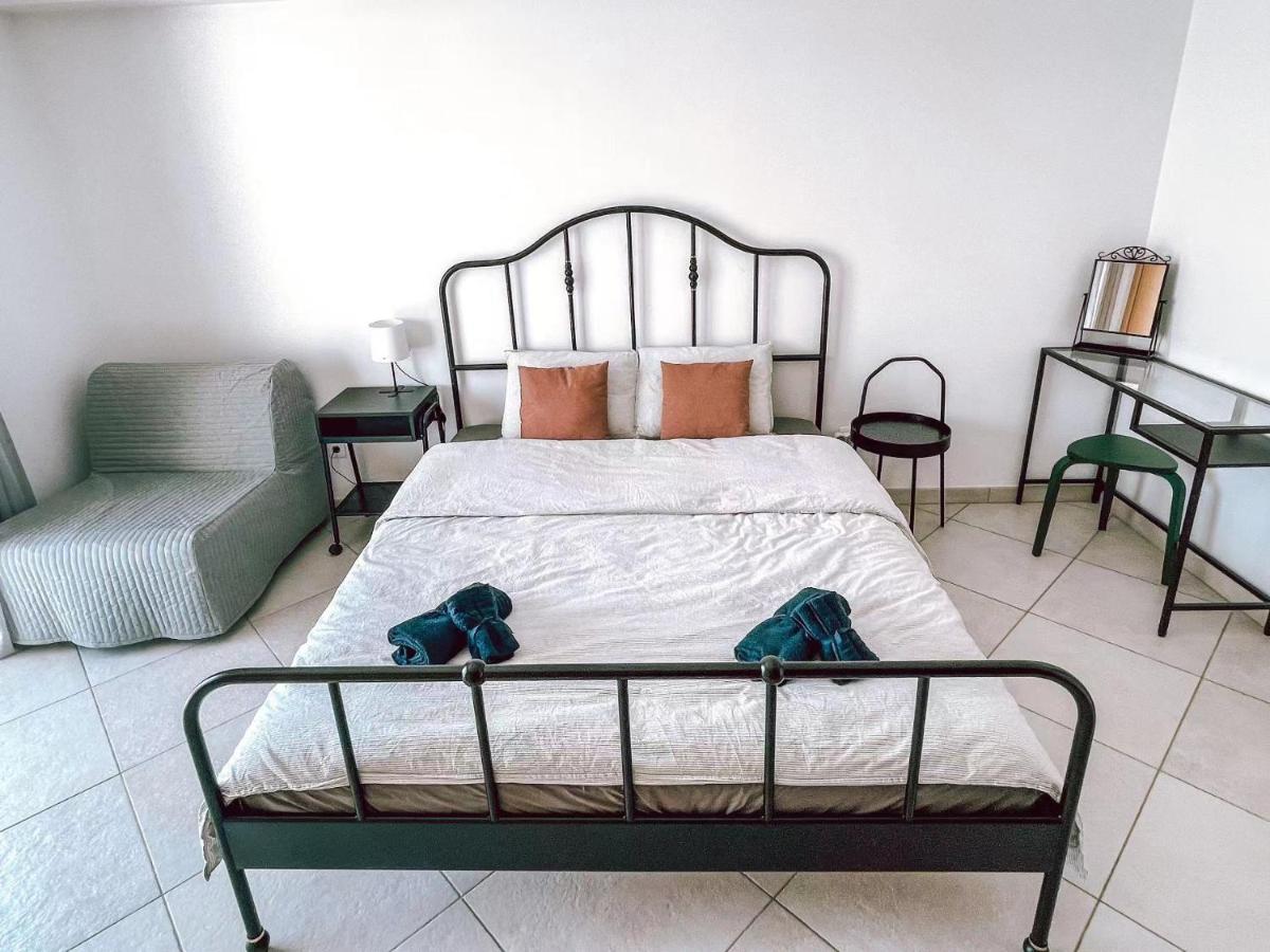 Peniche Master Bedroom With Sea View Balcony, Private Bathroom, Shared Kitchen, Swimming Pool, Surfing Resort 아토우기아다발레이아 외부 사진